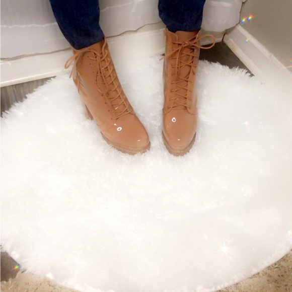 peanut butter colored comfortable 3inch Boots - Picture 3 of 3